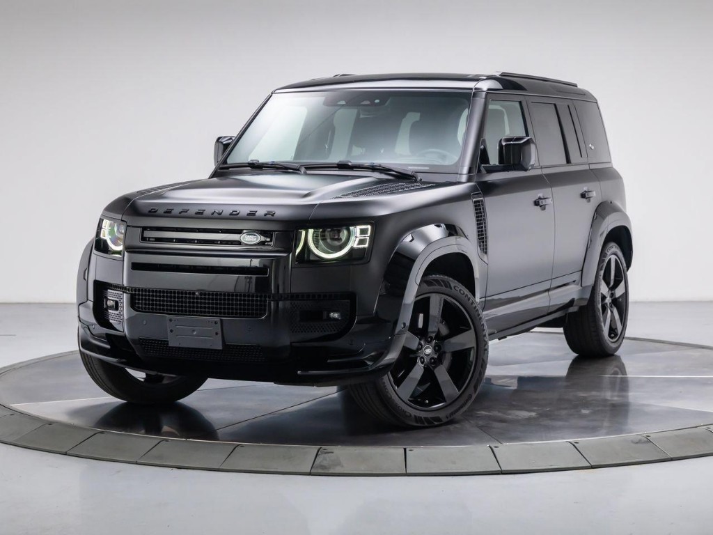 2024 Land Rover Defender 110 P400 X-Dynamic SE