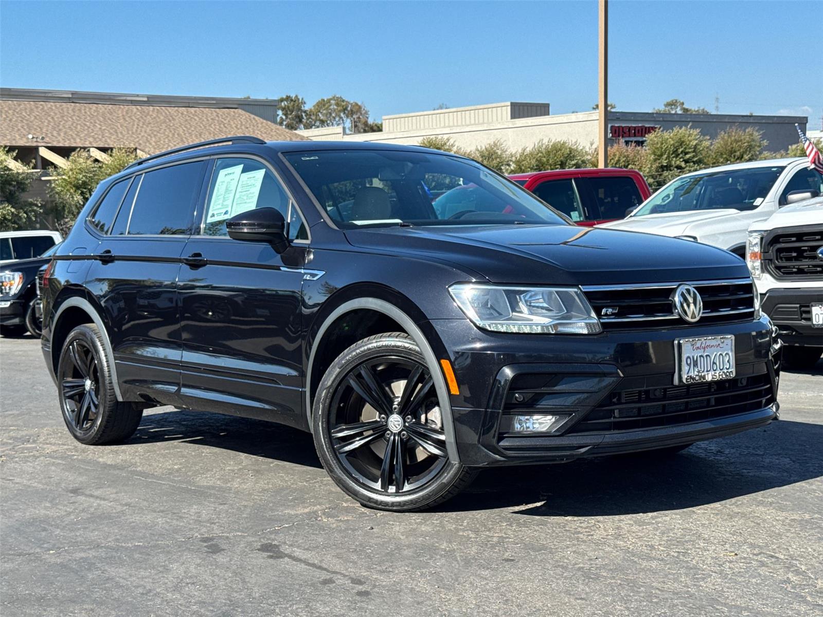Used 2019 Volkswagen Tiguan SEL R-Line with VIN 3VV2B7AXXKM189281 for sale in Encinitas, CA