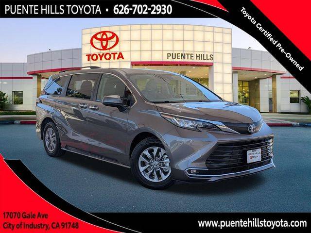 2023 Toyota Sienna XLE