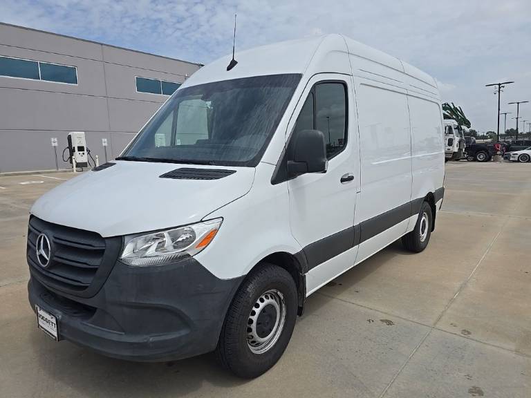 2024 Mercedes-Benz Sprinter Crew Van Crew 144 WB