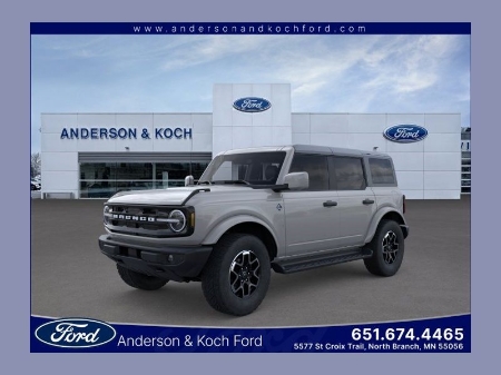 2026 Ford Bronco Outer Banks