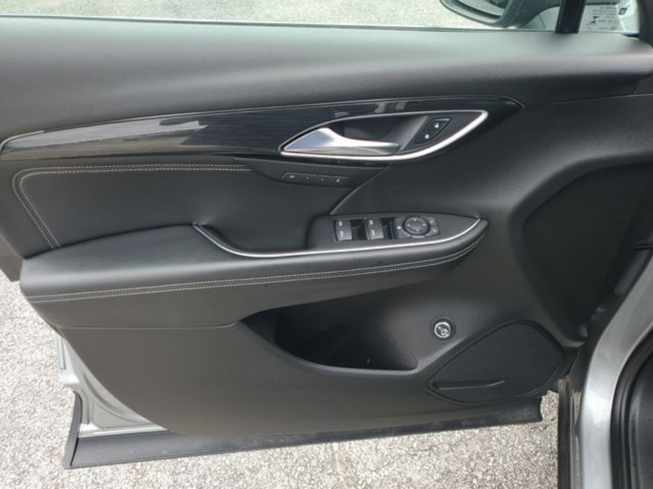 2023 Buick Envision Essence - Photo 19
