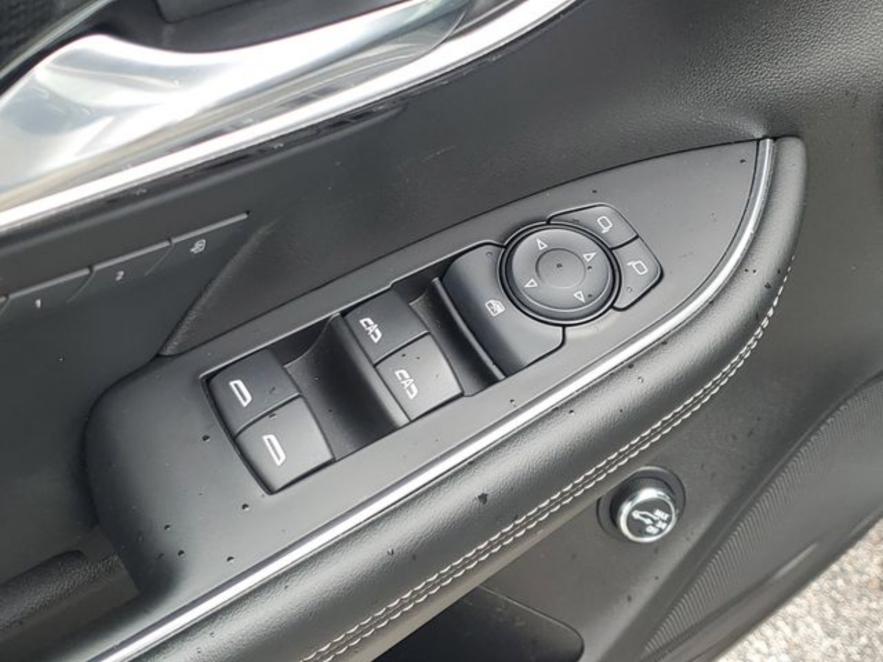 2023 Buick Envision Essence - Photo 20