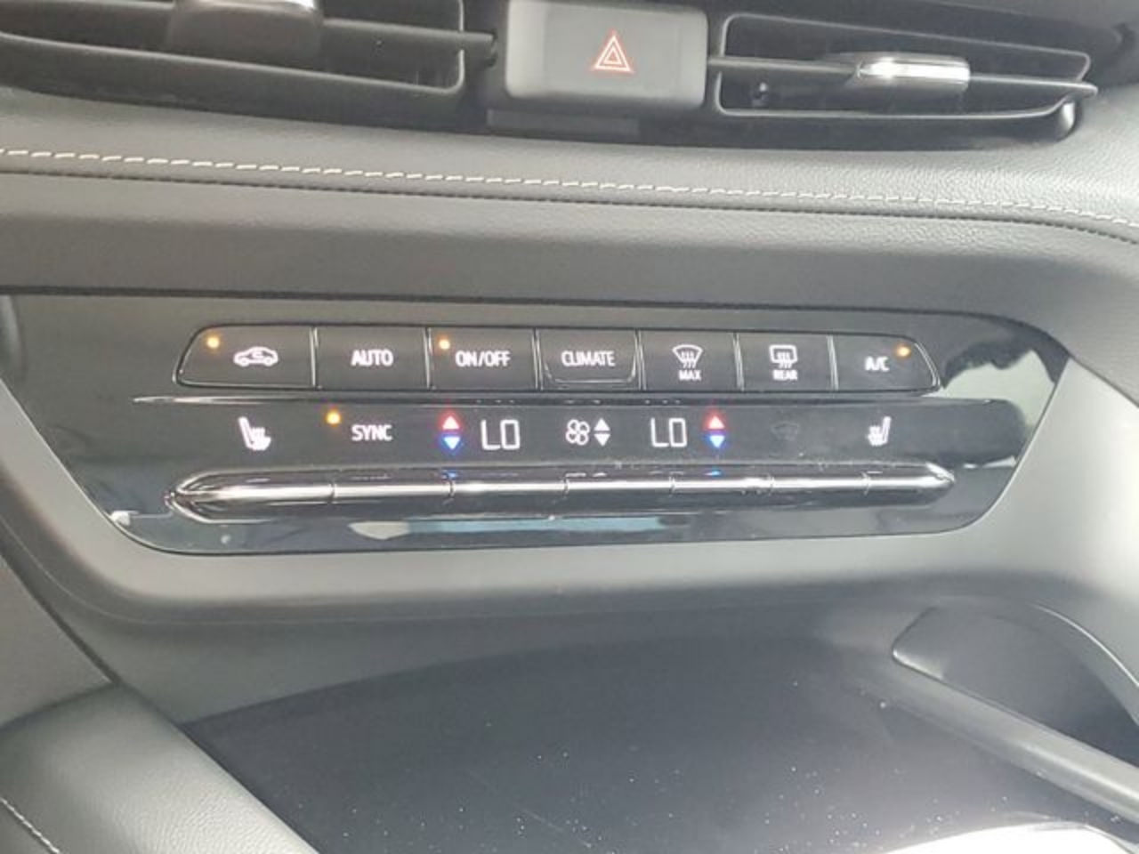 2023 Buick Envision Essence - Photo 29