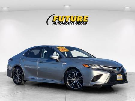 2018 Toyota Camry Hybrid SE