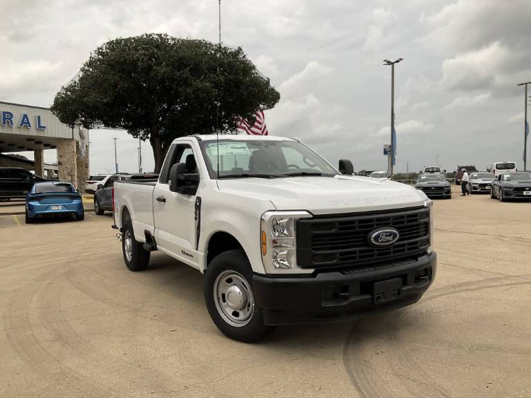 2026 Ford Super Duty F-350 SRW XL