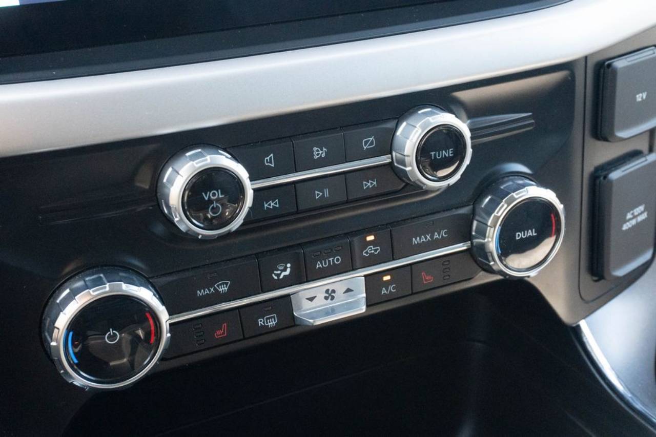2023 Ford F-150 XLT - Photo 28