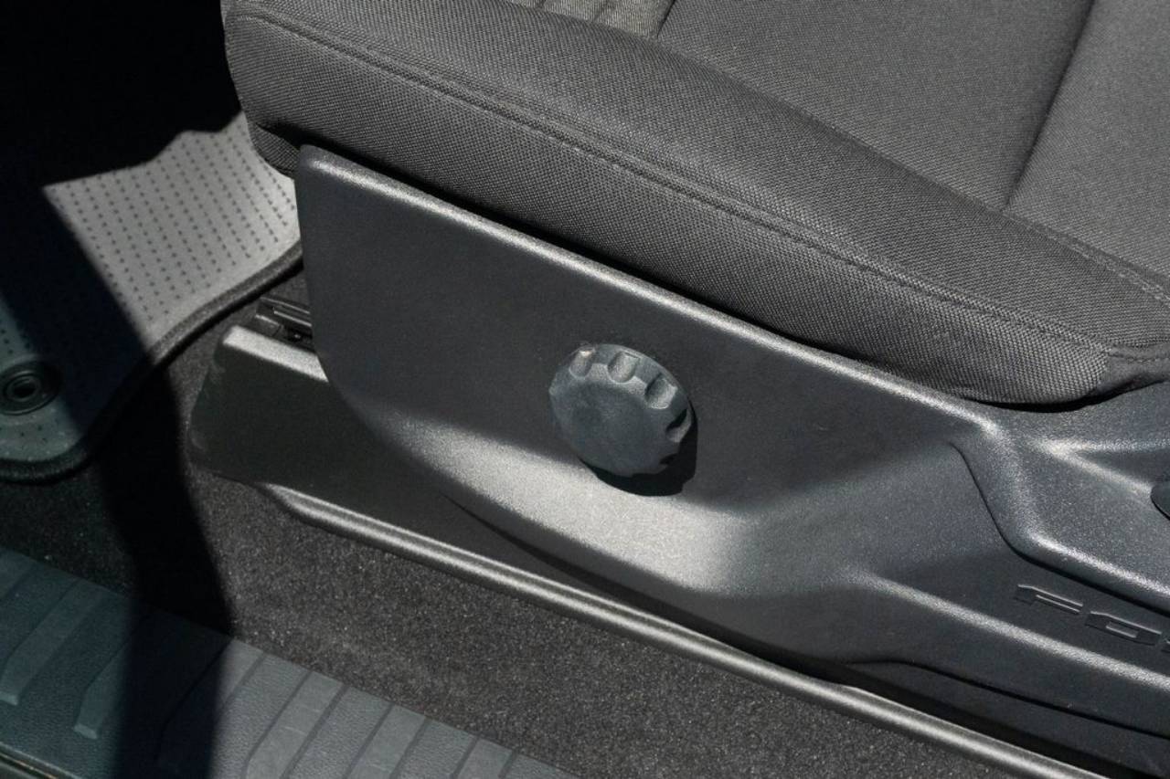 2023 Ford F-150 XL - Photo 17
