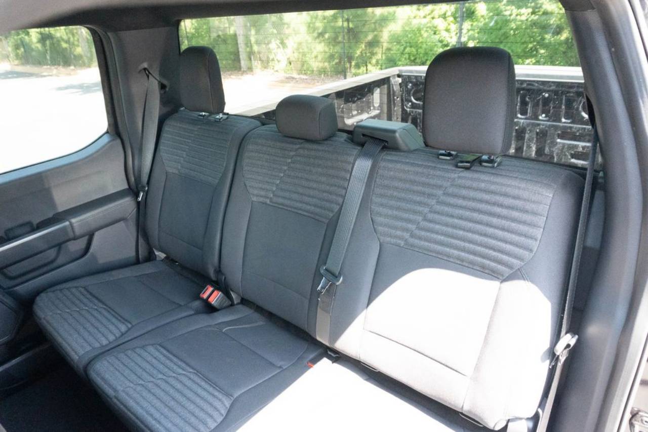 2023 Ford F-150 XL - Photo 19