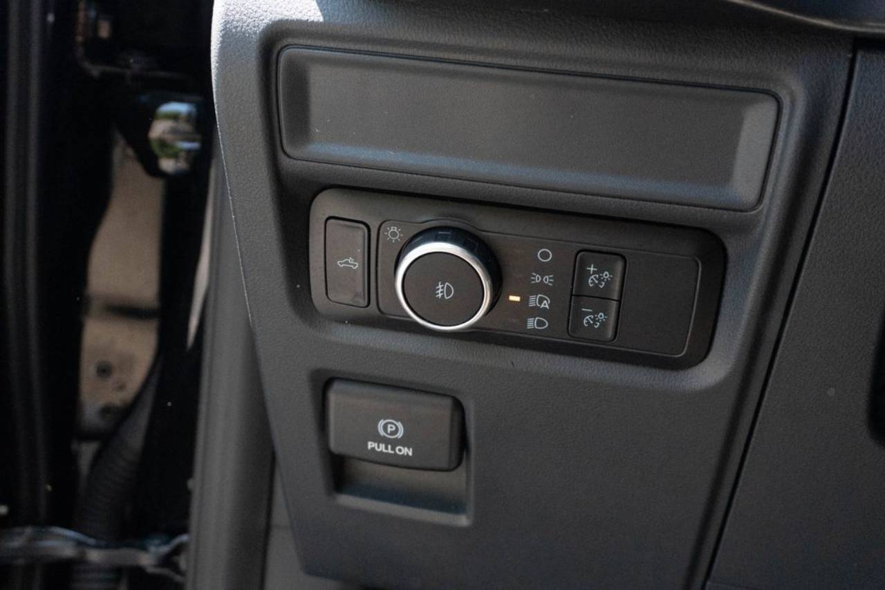 2023 Ford F-150 XL - Photo 21