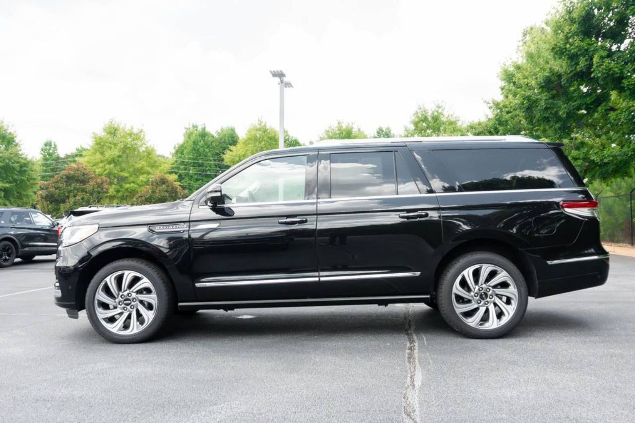 2024 Lincoln Navigator Reserve L - Photo 7