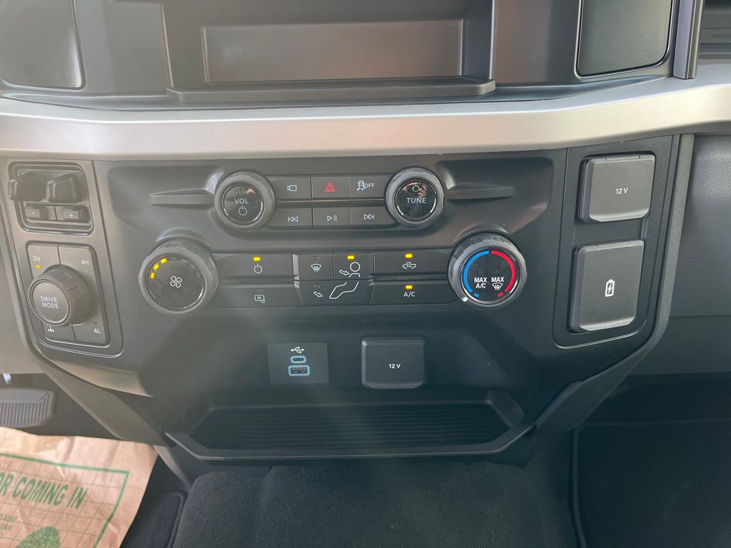 2026 Ford F-250 Super Duty XL - Photo 15