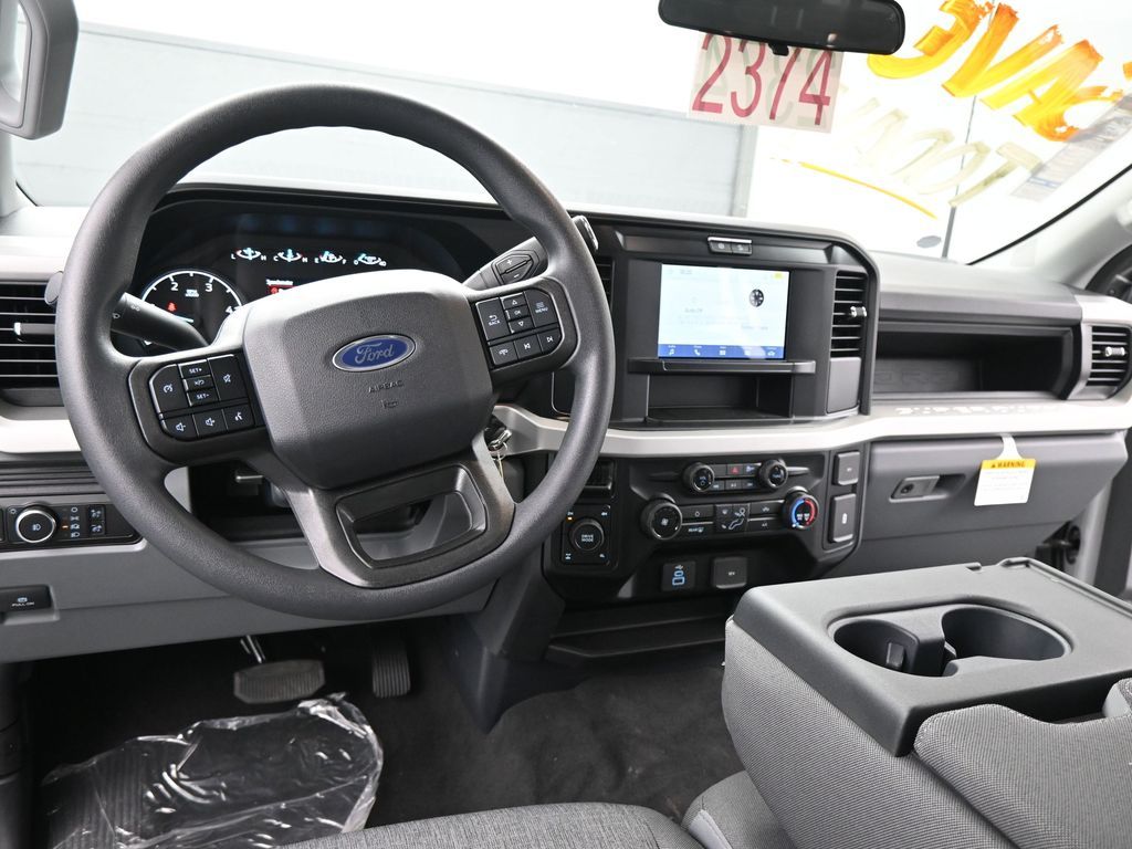 2026 Ford F-350 Super Duty XL - Photo 11