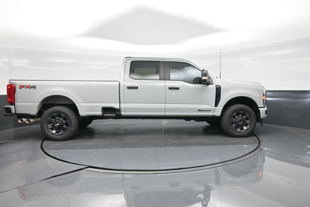2026 Ford F-350 Super Duty XL - Photo 16