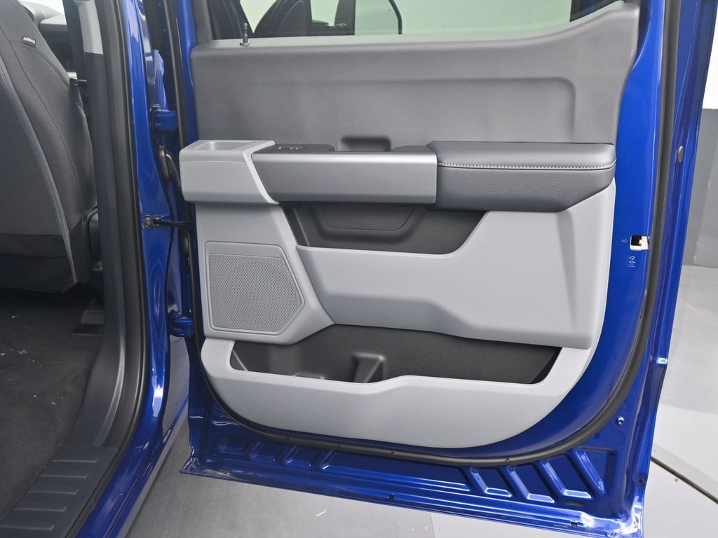 2026 Ford F-350 Super Duty XL - Photo 8