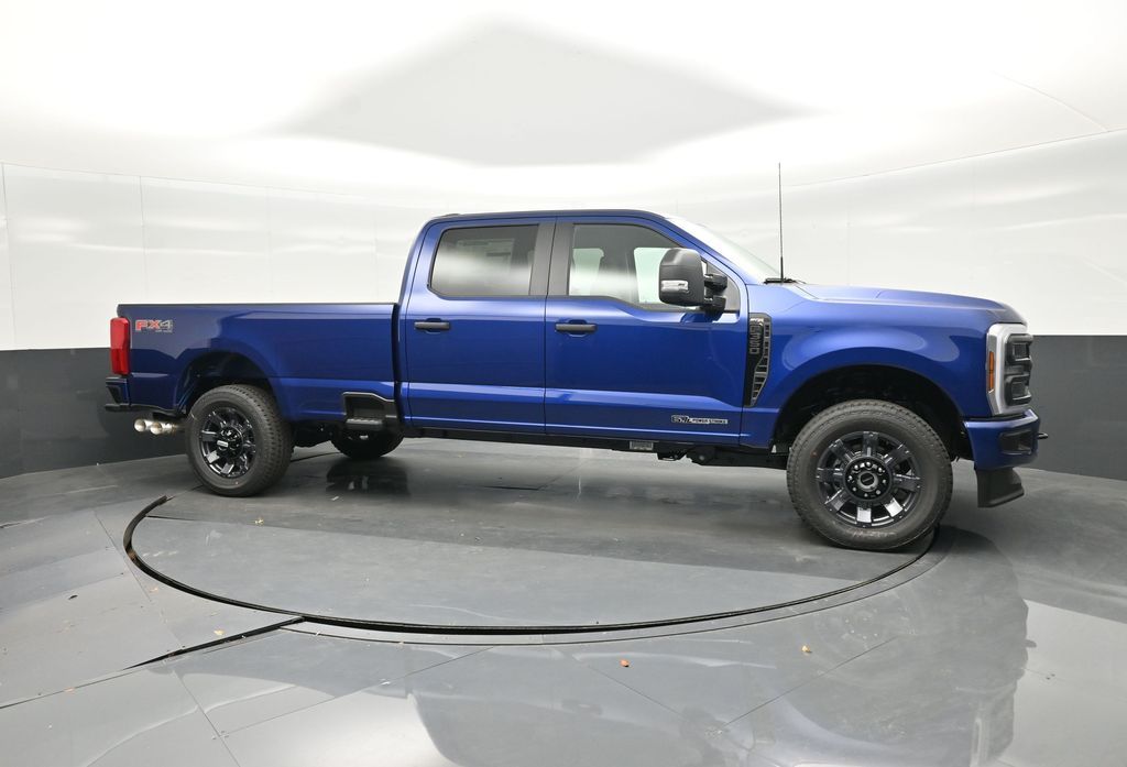 2026 Ford F-350 Super Duty XL - Photo 10