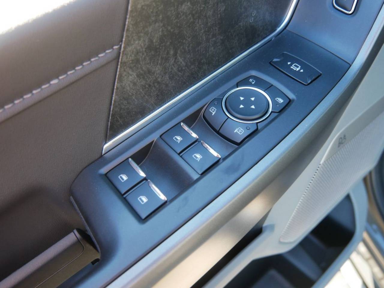 2026 Ford F-350 Super Duty XLT - Photo 11
