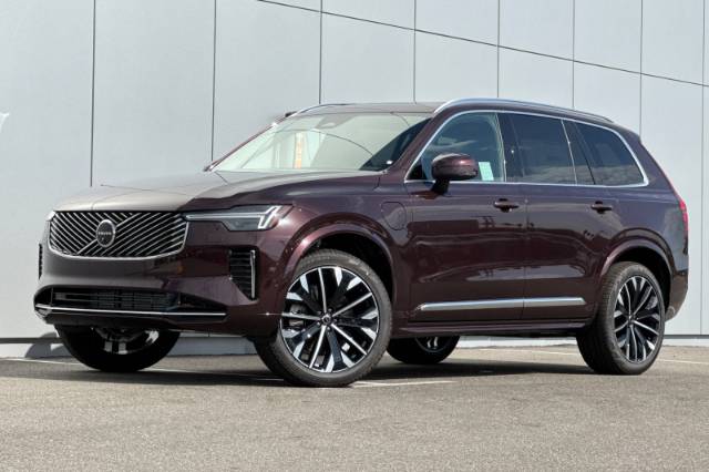 2026 Volvo XC90 Plug-In Hybrid T8 Plus