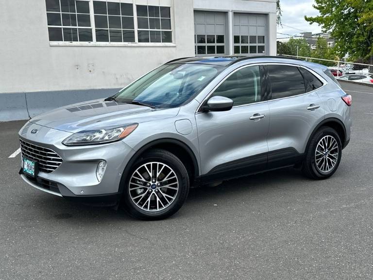 2022 Ford Escape Plug-In Hybrid Titanium