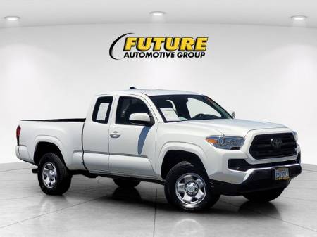 2018 Toyota Tacoma SR