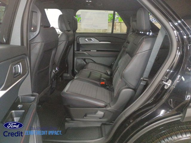 2026 Ford Explorer ST-Line - Photo 8