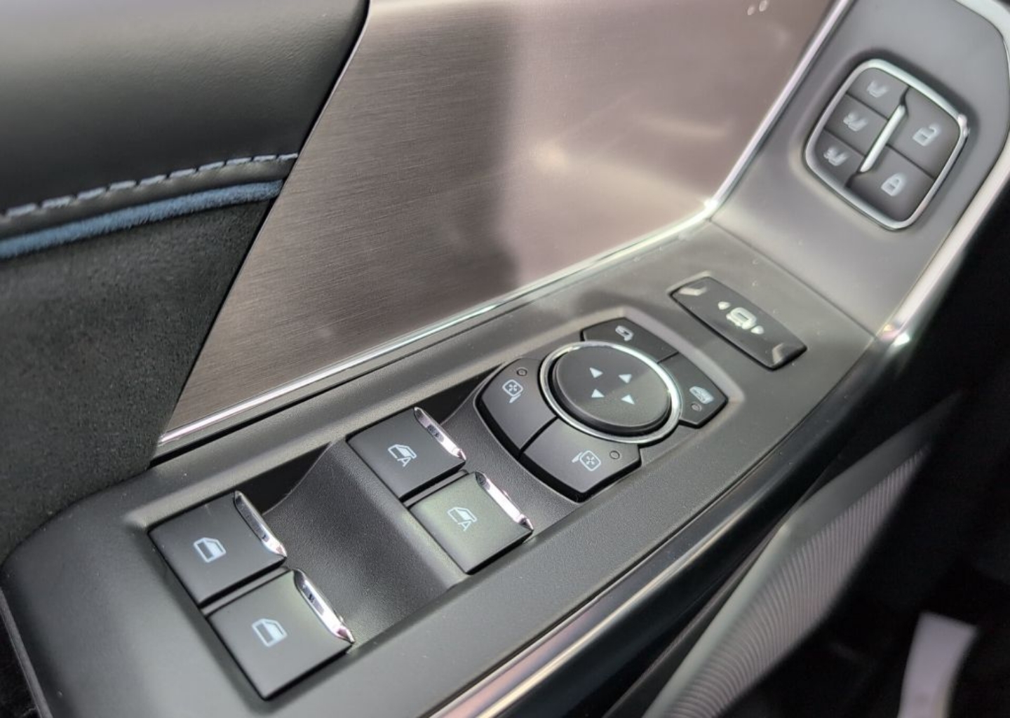 2026 Ford F-350 Super Duty Platinum - Photo 24