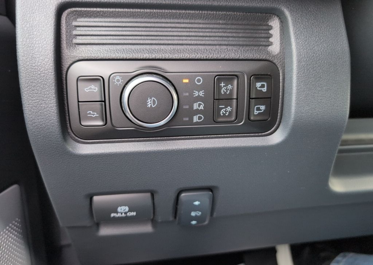 2026 Ford F-350 Super Duty Platinum - Photo 25