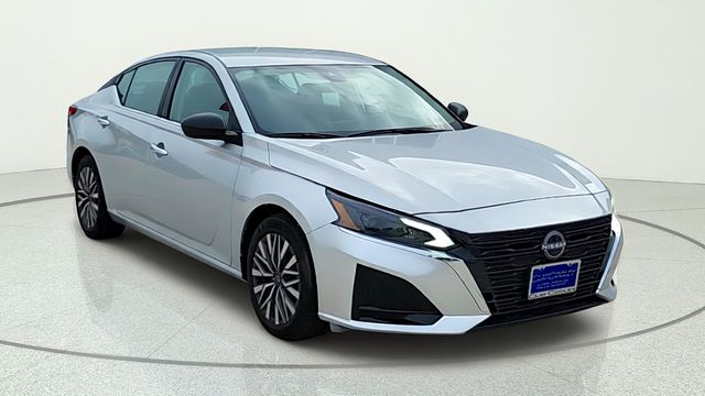 2025 Nissan Altima