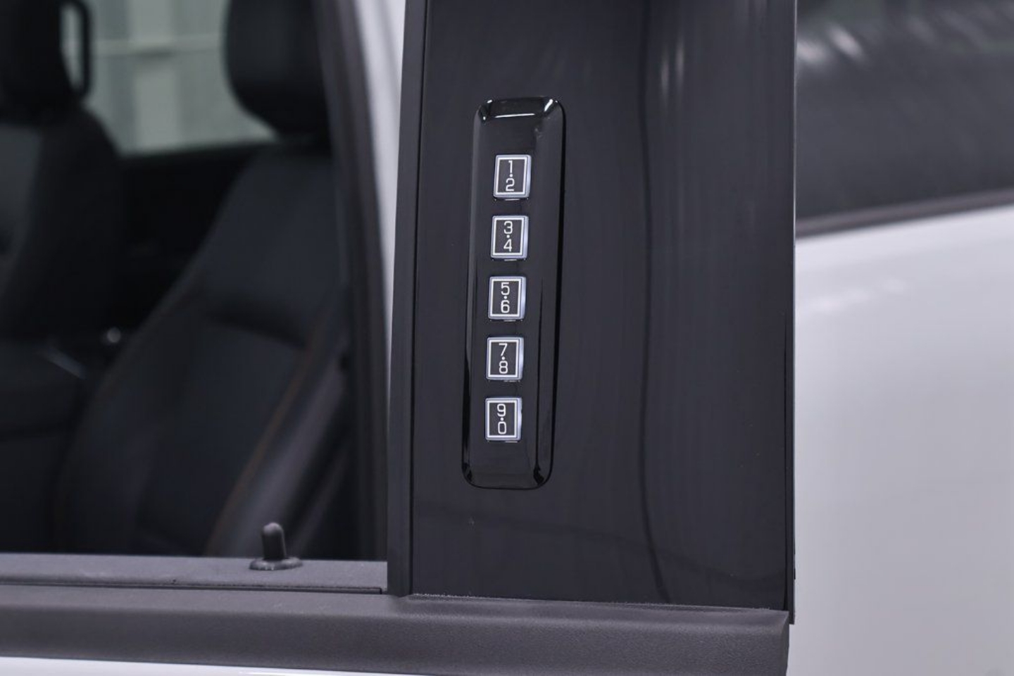 2026 Ford F-350 Super Duty Lariat - Photo 35
