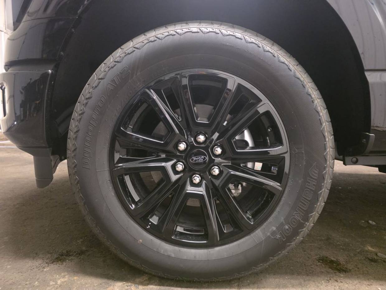 2025 Ford F-150 Platinum - Photo 7