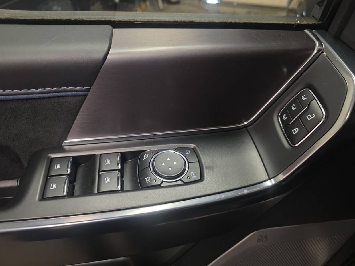 2025 Ford F-150 Platinum - Photo 14