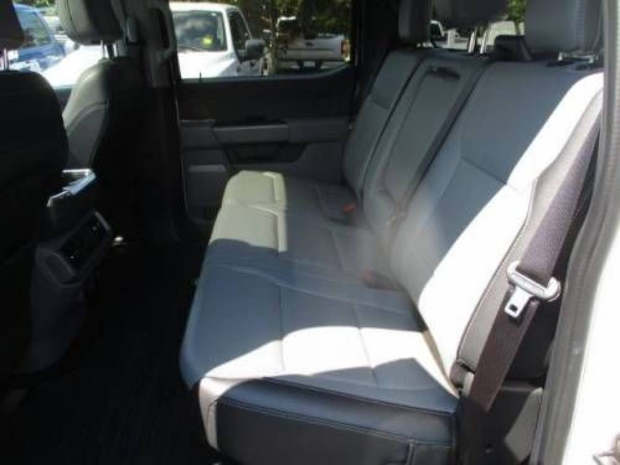 2022 Ford F-150 Lariat - Photo 16