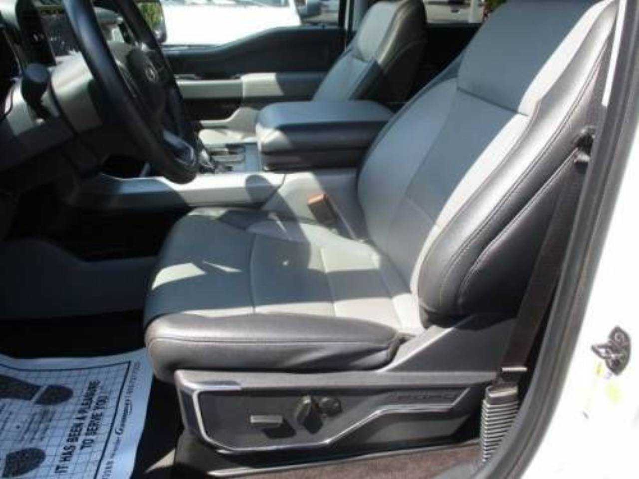 2022 Ford F-150 Lariat - Photo 17