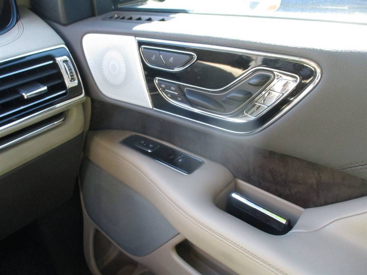 2024 Lincoln Navigator Reserve - Photo 14