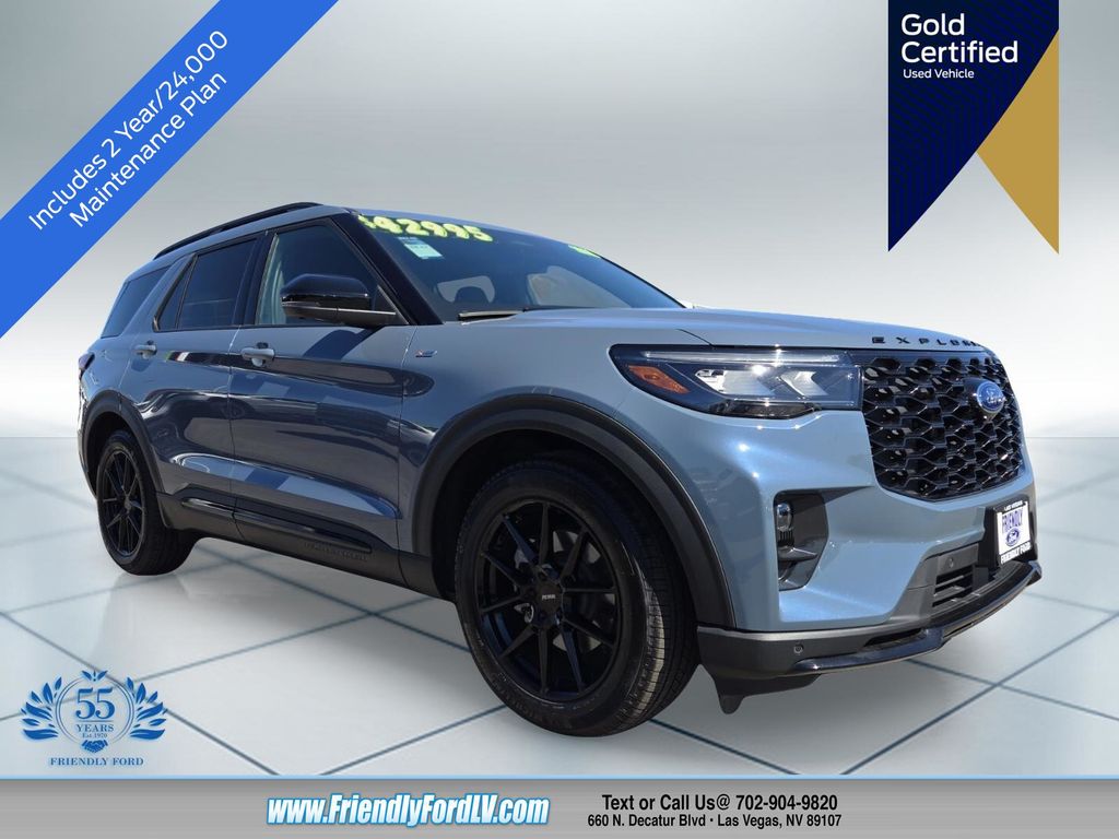 2025 Ford Explorer ST-Line
