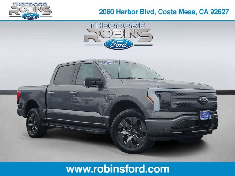 2023 Ford F-150 Lightning XLT
