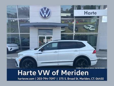 2023 Volkswagen Tiguan SE R-Line Black