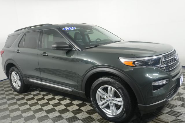 Certified 2024 Ford Explorer XLT with VIN 1FMSK8DH2RGA09476 for sale in Kansas City