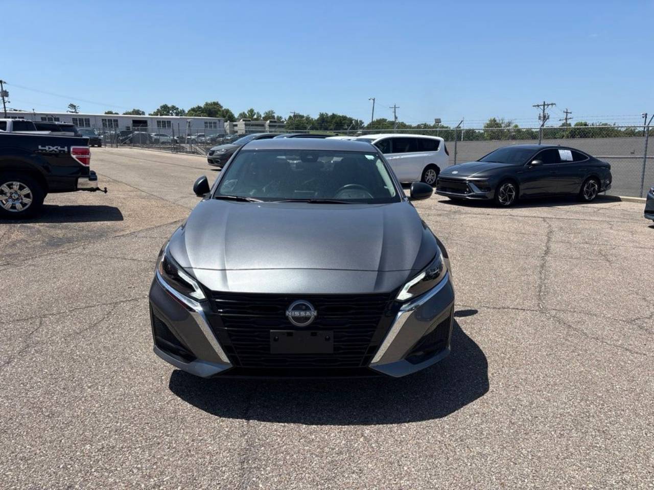 Certified 2025 Nissan Altima SV with VIN 1N4BL4DV8SN423868 for sale in Kansas City