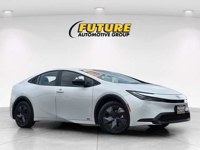 2024 Toyota Prius LE