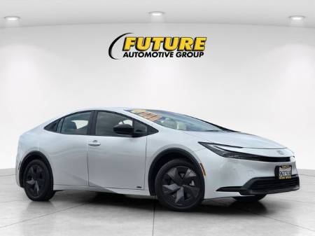 2024 Toyota Prius LE