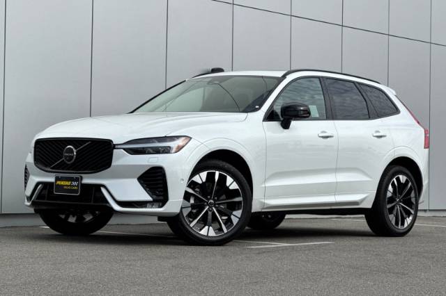 2026 Volvo XC60 B5 Plus