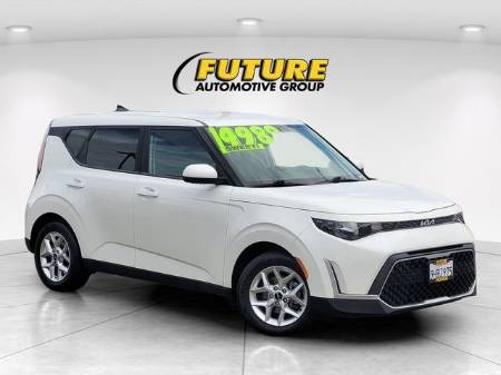 2023 Kia Soul LX