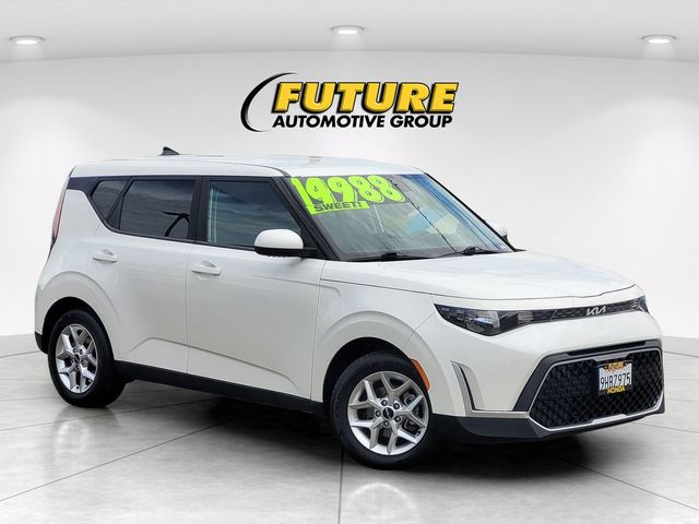 2023 Kia Soul LX