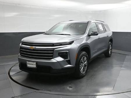 2024 Chevrolet Traverse LT