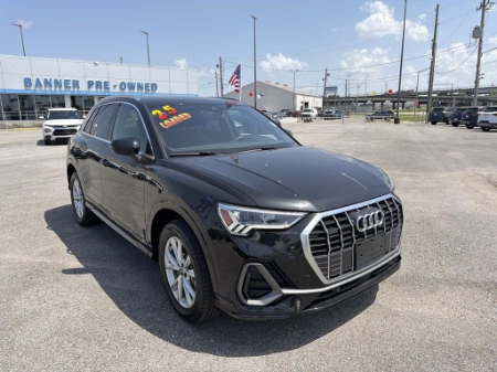 2025 Audi Q3 Premium