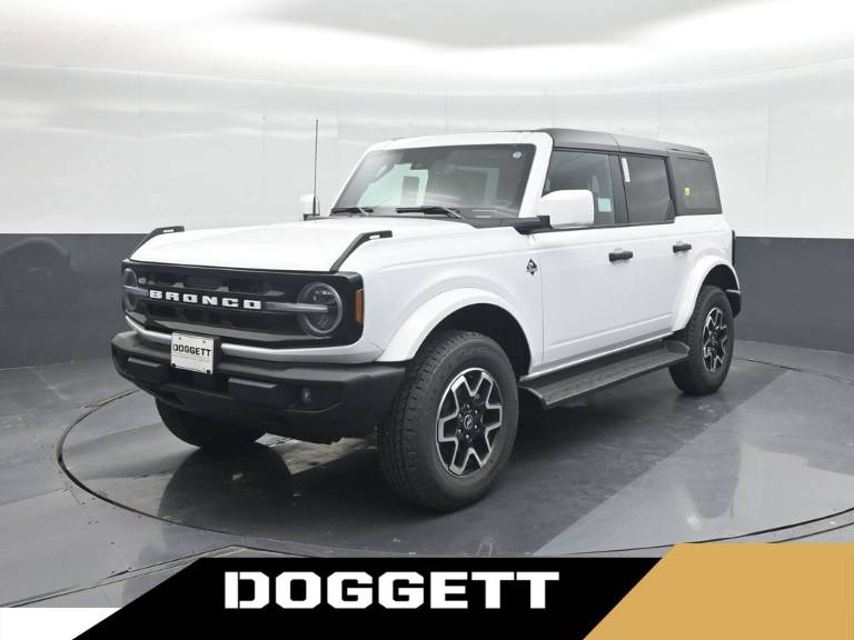 2026 Ford Bronco Outer Banks