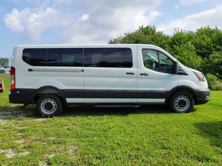 2026 Ford Transit Passenger Wagon T-350