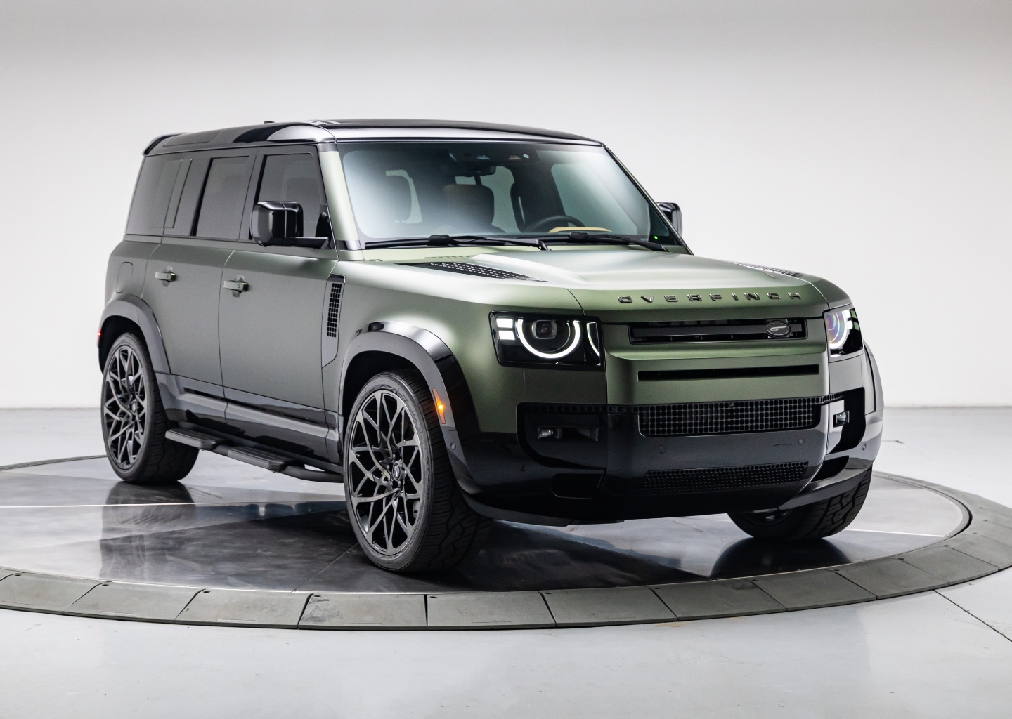 2026 Land Rover Defender X-Dynamic SE - Photo 7