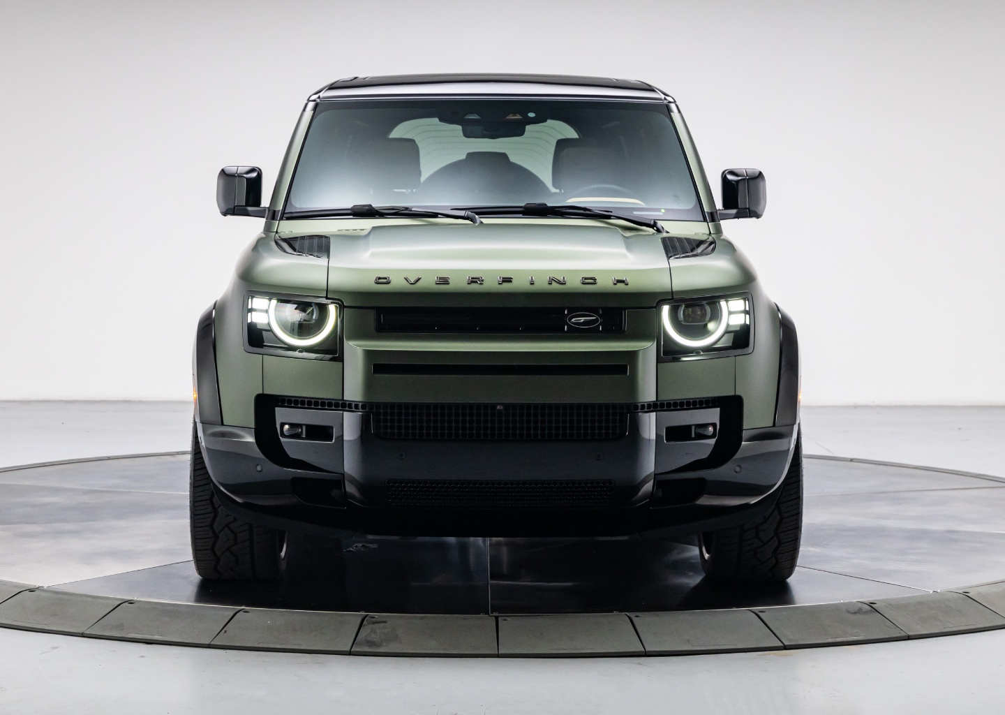 2026 Land Rover Defender X-Dynamic SE - Photo 8